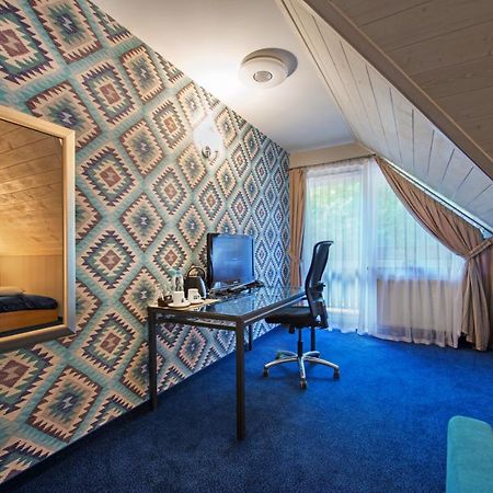 Hotel Zalesie Bochnia Bagian luar foto