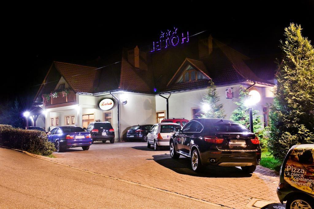 Hotel Zalesie Bochnia Bagian luar foto