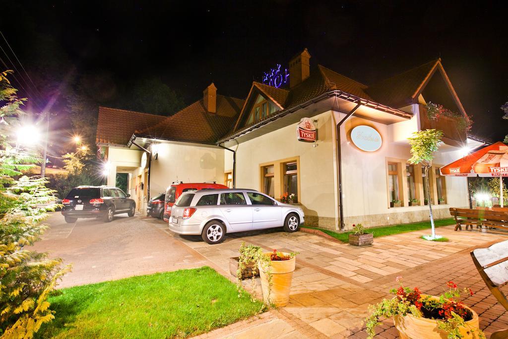 Hotel Zalesie Bochnia Bagian luar foto
